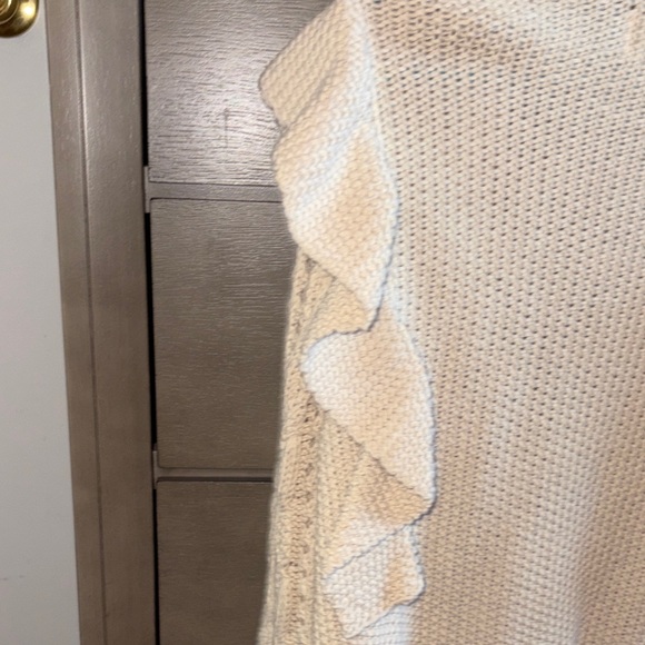 Universal Thread Cream Ruffle Cardigan - Picture 11 of 13
